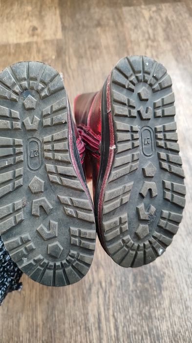 Взуття для дівчинки