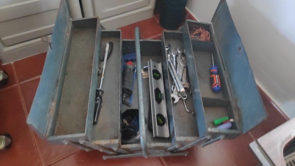 Caixa de Ferramentas em metal