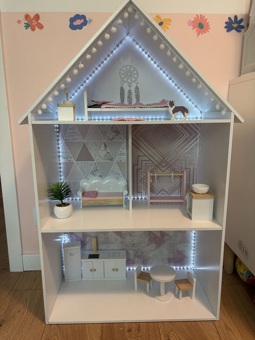 Pietrowy domek dla lalek led