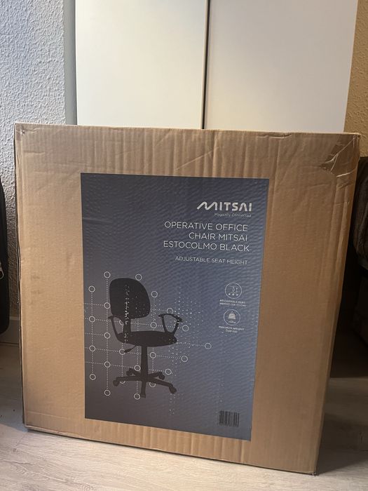 Cadeira MITSAI Estocolmo Preta Embalada