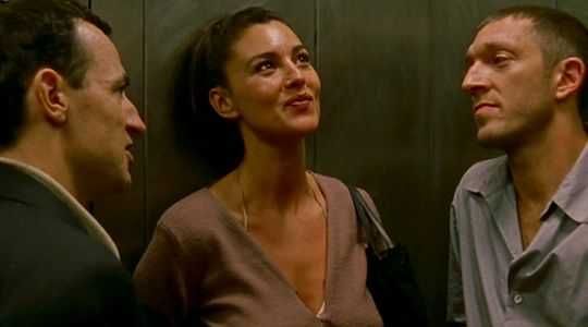 IRREVERSÍVEL (Monica Bellucci/Vincent Cassel) O polémico filme ...