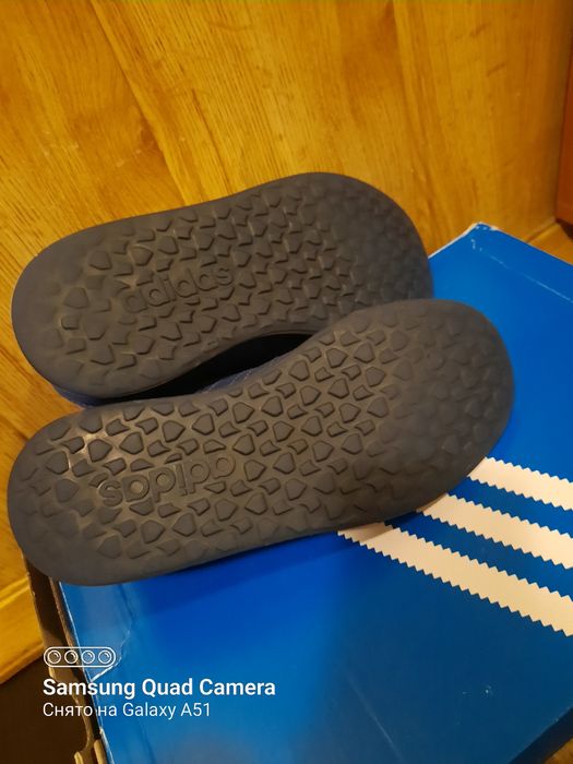 Продам кроссовки адидас (оригинал)34р