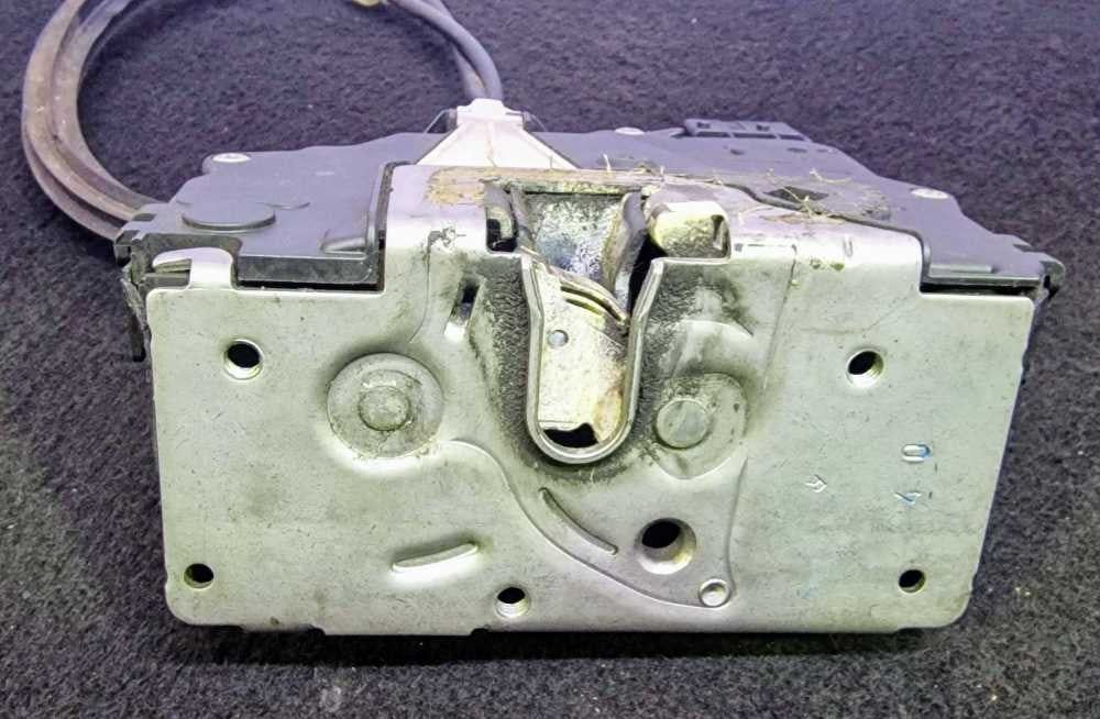 Fechadura / Fecho Porta Frente Direito 51858830 - FIAT PUNTO EVO