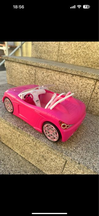 Carro rosa da Barbie