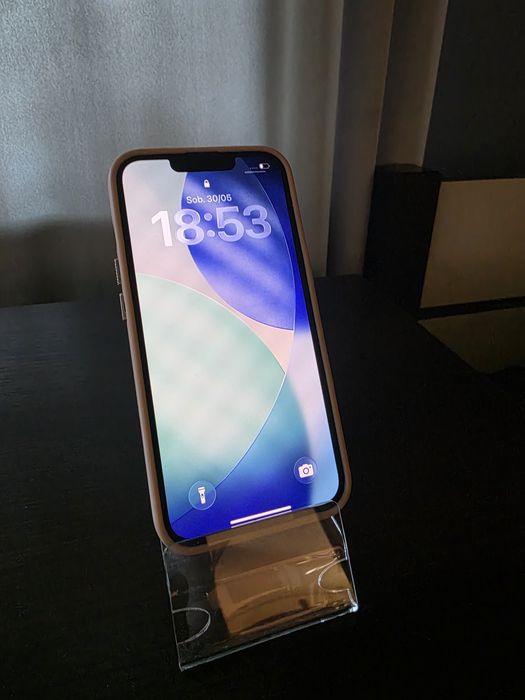 SUPER STAN iPhone 13 128GB