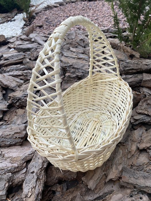 Кошик для фруктів на Спаса