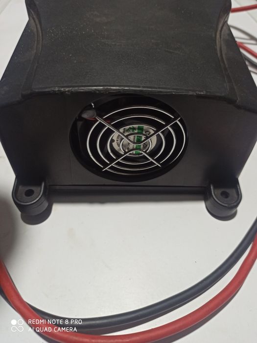 Зарядний пристрій.Для тягових батарей.24V.