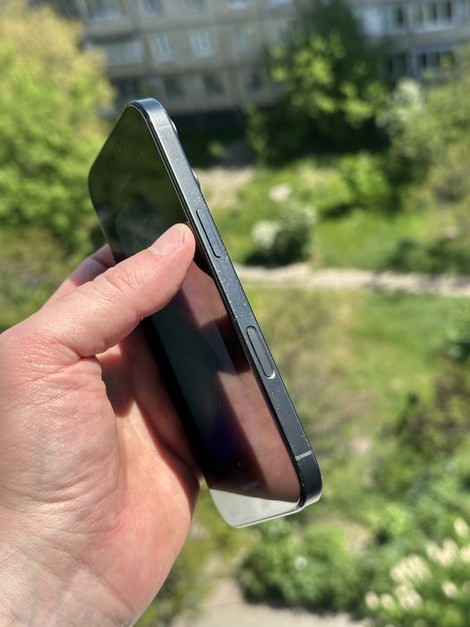Продам IPhone 16 PRO 128 Neverlock