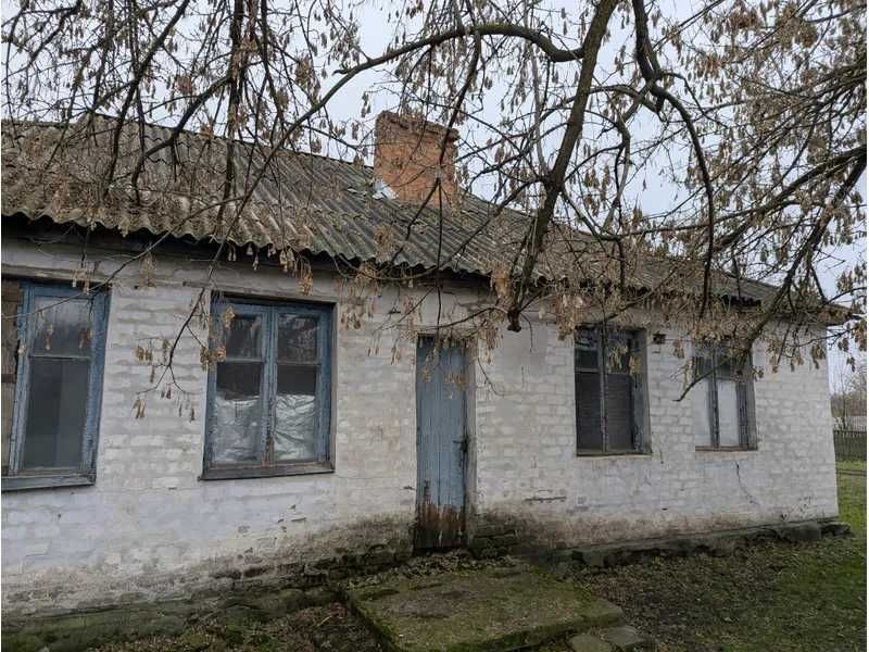 ПРОДАЖ - нежитлової будівлі, площею 110,3 кв.м. с. Великі Кринки