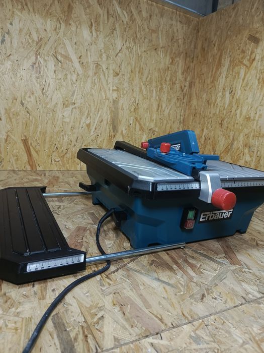 Przecinarka do glazury na wodę