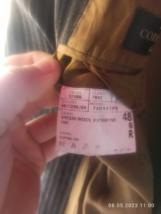 продам мужские костюмы