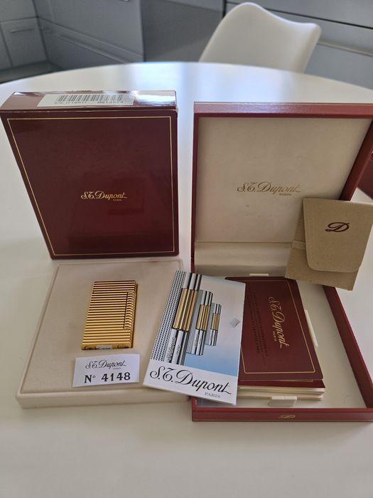 Isqueiro S.T. Dupont