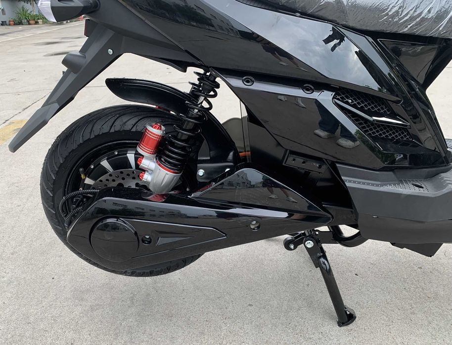 Електроскутер для кур’єра Tecros T600 72V 100Ah | 80 км/год | 220+ км