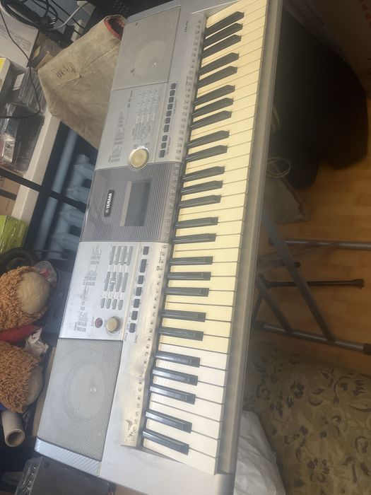 Синтезатори YAMAHA :PSR e-203;YPT-255;PSR 295 ;PSR e-383; PSR e-403;PSR e-443