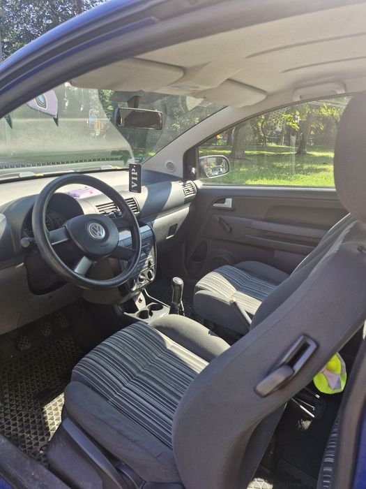 Volkswagen Fox 2006 – idealny na pierwszy samochód