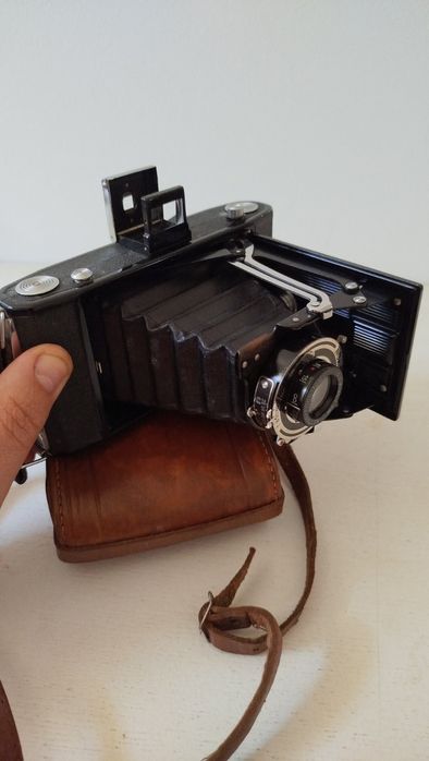 Продам фотоапарат Karl Zeiss та інші колекційні моделі!