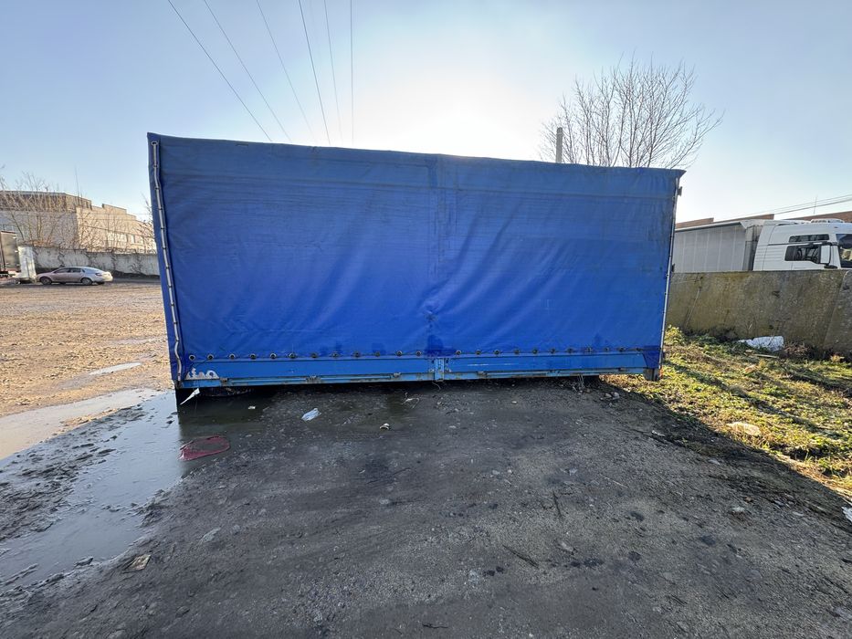 Тентована буда MAN