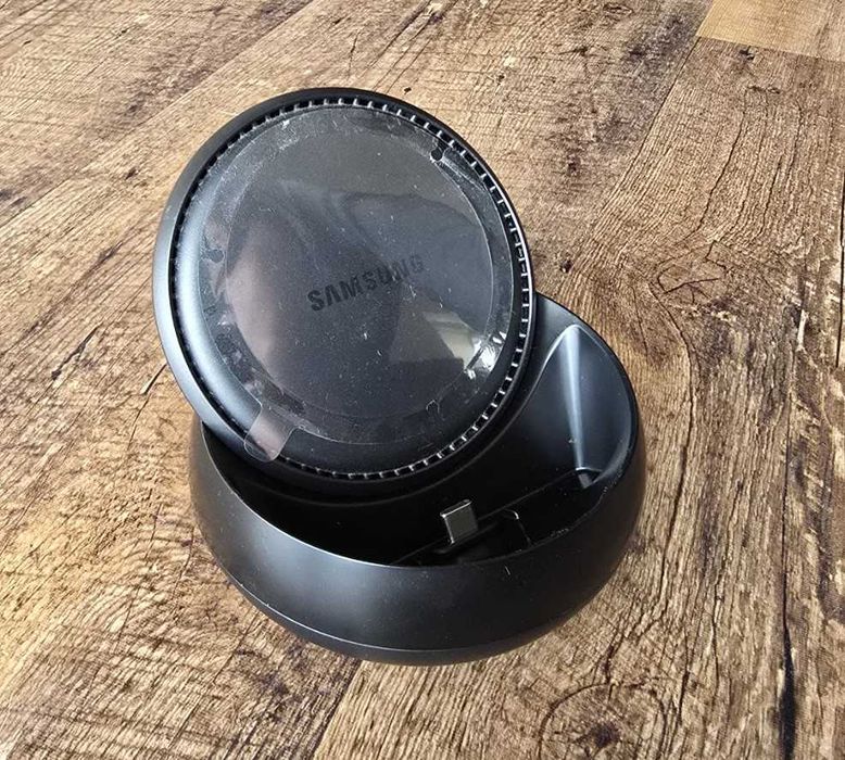 Samsung DeX Station EE-MG950 – stacja dokująca