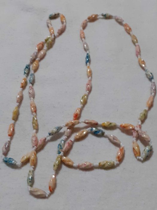 Lote de 3 colares de diferentes materiais (Ref. 18)