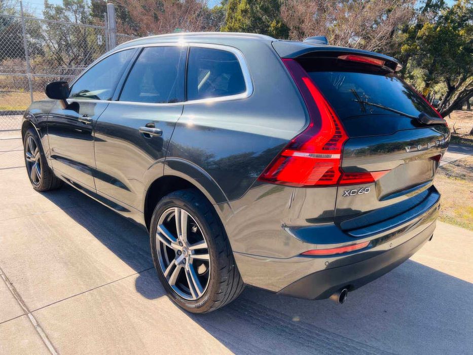 Volvo XC60      2020