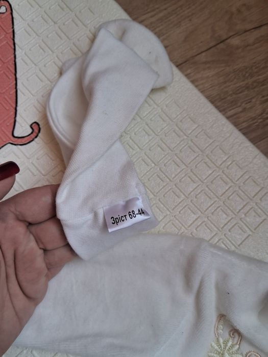 Продам дитячий комплектик на хрещення для дівчинки