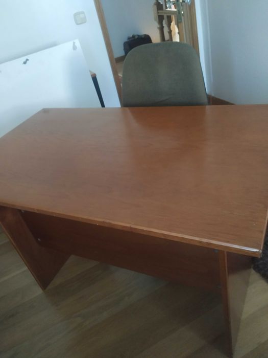 Secretária + cadeira