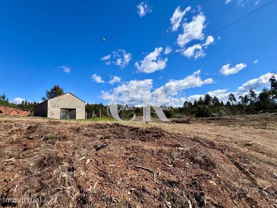 Imóvel rural com 1.8 ha, casa e poço
