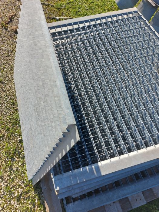 Grelhas metalicas galvanizadas