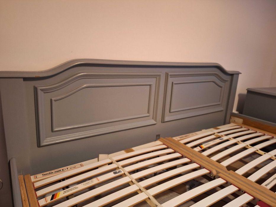 Łóżko drewniane + szafki nocne