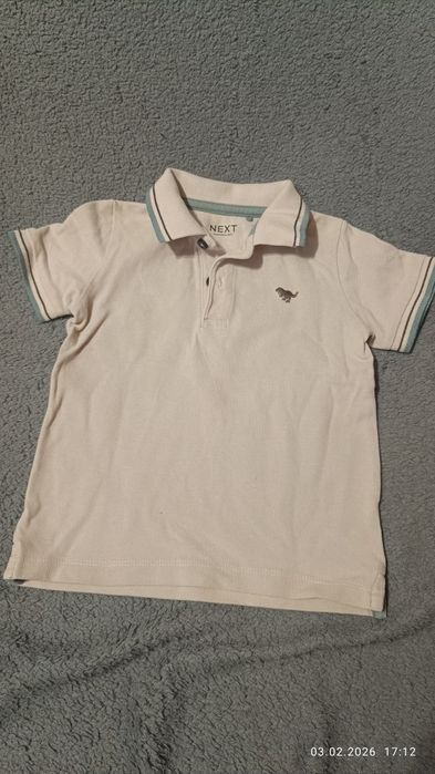 Поло кольору бєж