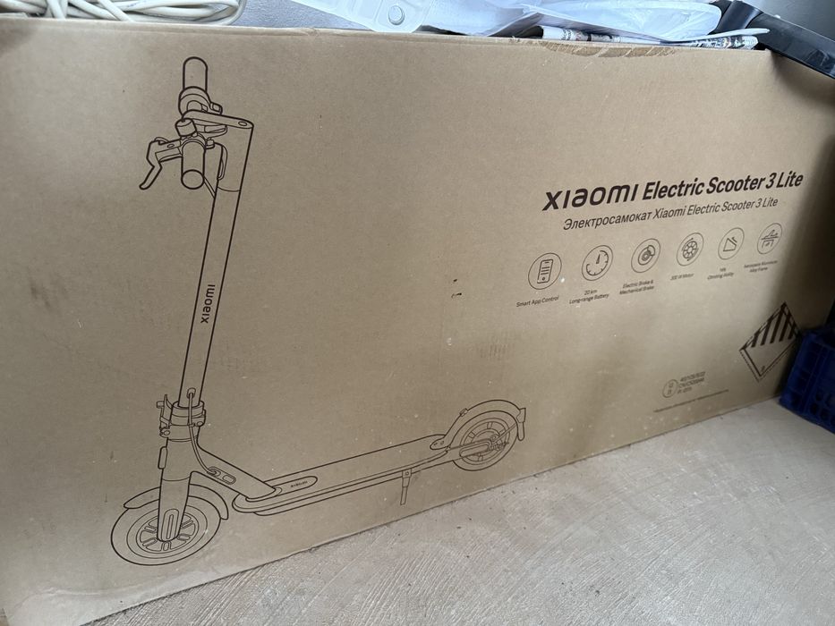 Продається Електросамокат Xiaomi Electric Scooter 3 Lite.