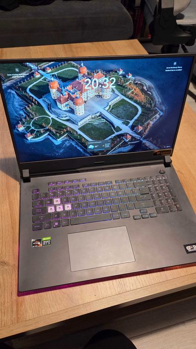 ASUS ROG Strix G17 Ryzen 7 / 16 GB RAM / RTX 3060 130 W
