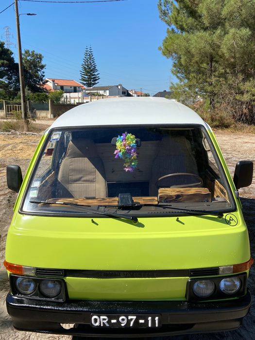 Nissan vanette 2.0d excelente estado campervan legal