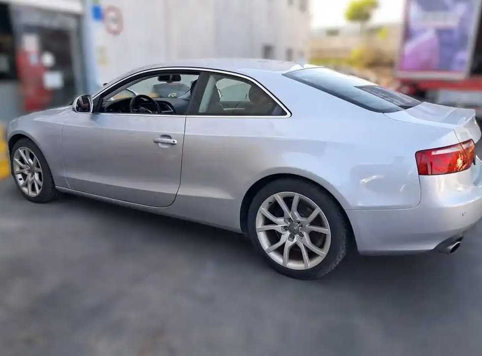 Peças NOVAS e USADAS para Audi A5 Coupé (8T)