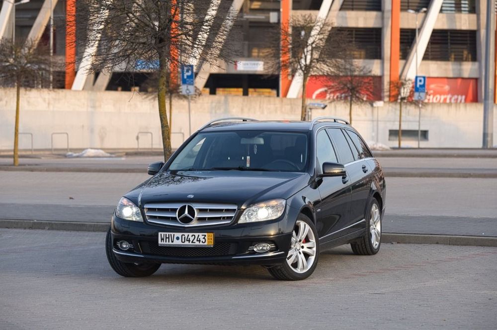 Mercedes-Benz Klasa C Piękny stan, serwisowany, potwierdzony przebieg