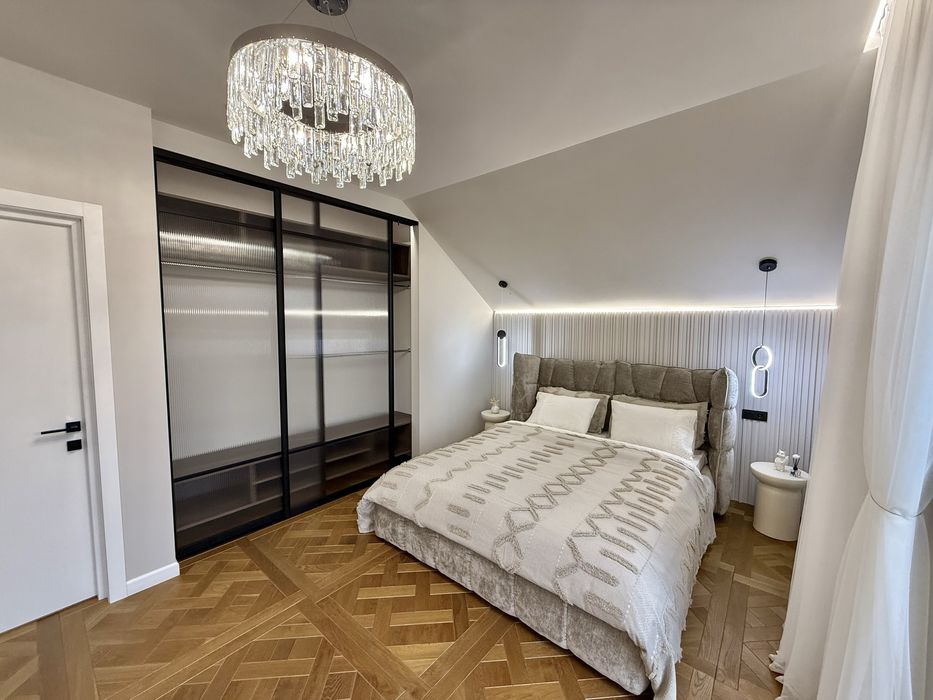 Продається розкішний Котедж в ЖК «Марморожський»