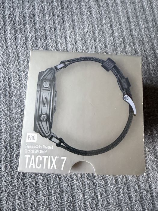Годинник Garmin tactix 7 Pro Solar 51mm Sapphire