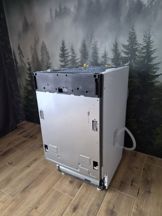 Посудомийна машина Beko DIS35021 — майже нова, ідеальний стан