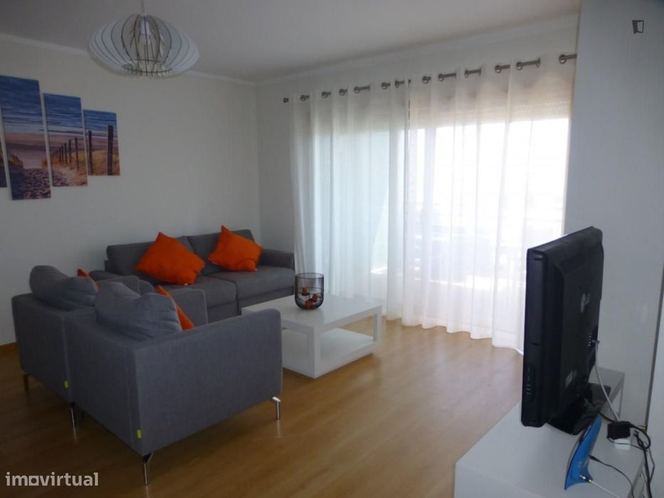 Apartamento com 2 quartos - localizado em Faro