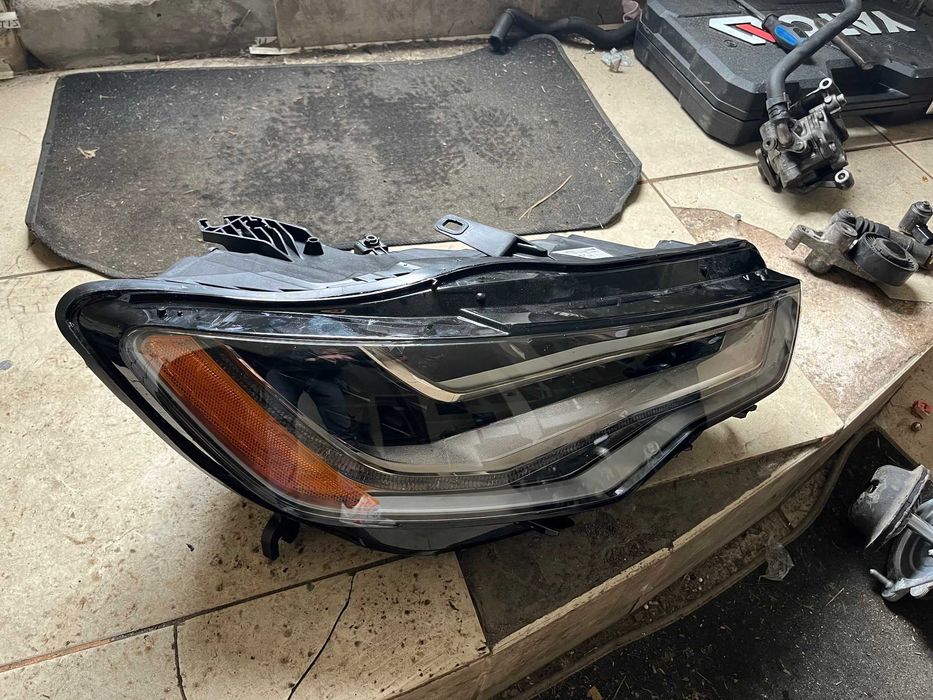 audi a6 c7 фара  Full led 4G0941034E  MATRIX 4G0941035