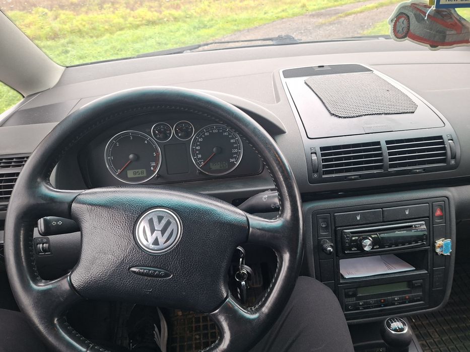 Sprzedam  vw sharan.
