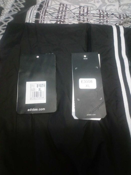 Продам нову чоловічу плащовку.