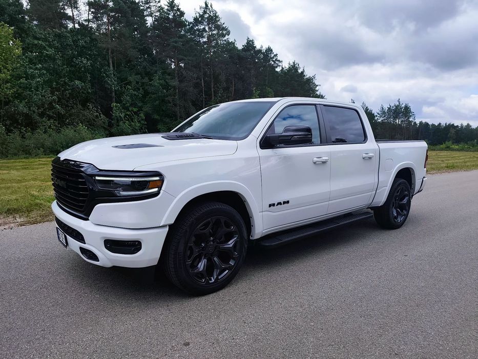 RAM 1500 5.7 V8 4x4 Laramie FV23%