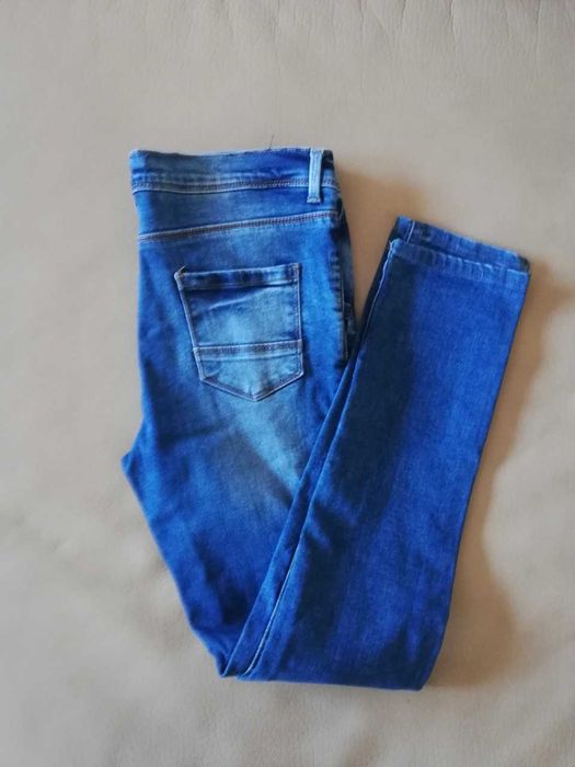 Calça em ganga extensivel 11/12 anos