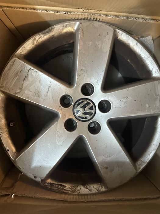 Felgi  Passat b 6 orginalne.
