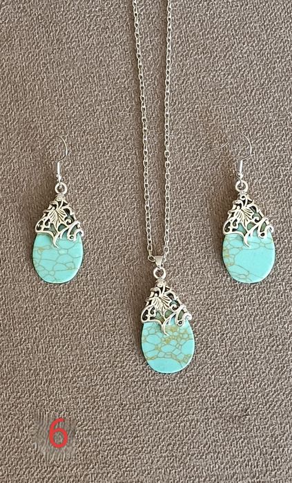 Conjuntos colares e brincos