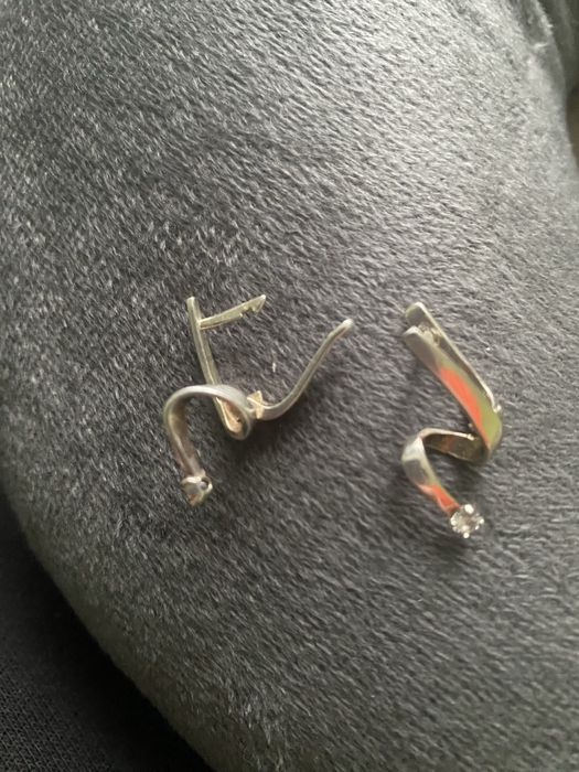 Срібні сережки з фіанітами!