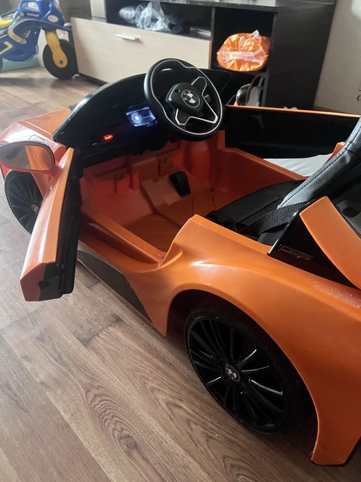 Продам детский автомобиль