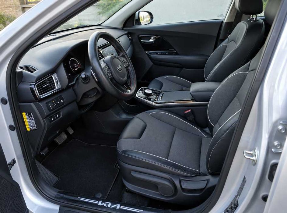 Kia Niro EV 2019, 64 кВт·год: батарея 100%, до 450 км, один власник в Україні