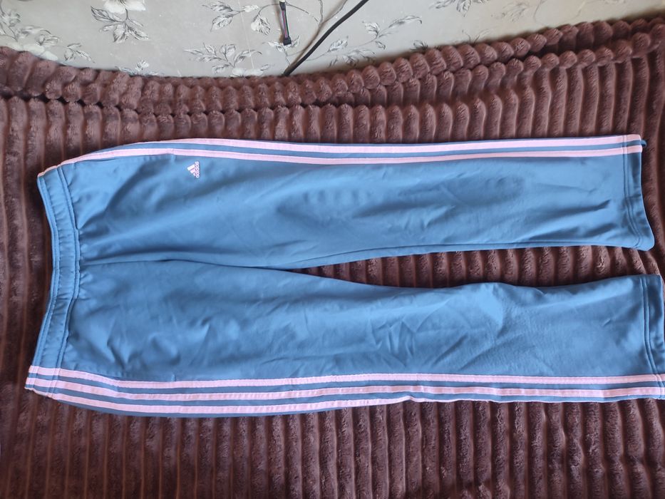 Костюм Adidas на девочку